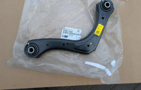 Hyundai Kona I Rear control arm 55100-F2BA0