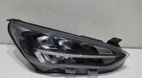Ford Focus Headlight/headlamp