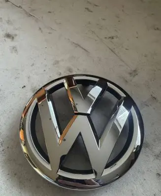 Volkswagen Multivan T7 Manufacturer badge logo/emblem 1T0853601E