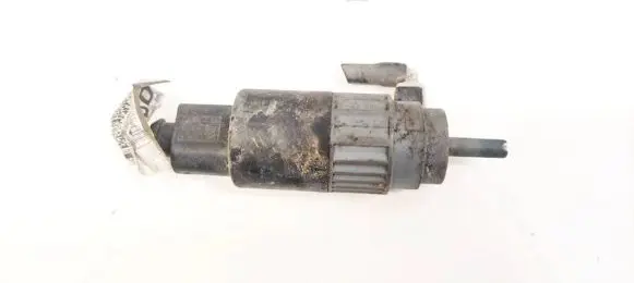 Ford Focus Windscreen/windshield washer pump AV6TF221050ABD
