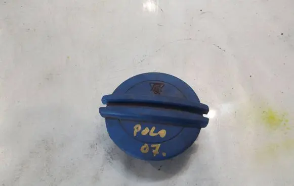 Volkswagen Cross Polo Power steering tank cap 