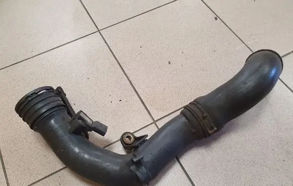 Skoda Octavia Mk2 (1Z) Intercooler hose/pipe 3C0145770C