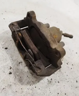 Volkswagen Touran I Front brake caliper