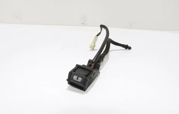 Volkswagen Touareg I Windshield washer spray nozzle 8E0955986