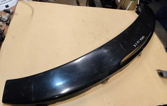Chrysler Sebring (FJ - JX) Tailgate trim 