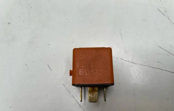 BMW 3 E46 Other relay 1378238