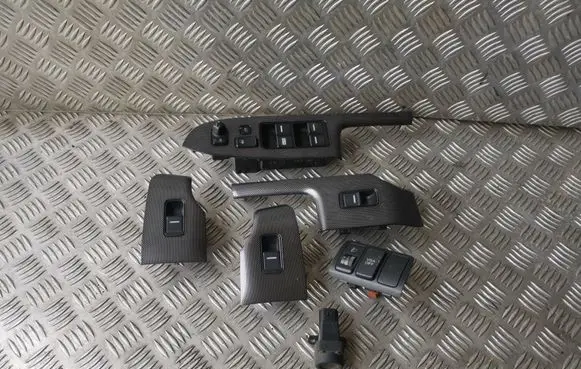 Honda Accord Electric window control switch 35750SEFG0 SEAG012M1 83591SEA