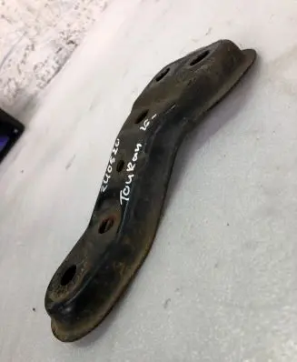 Volkswagen Touran III Other front suspension part 5q0199517e