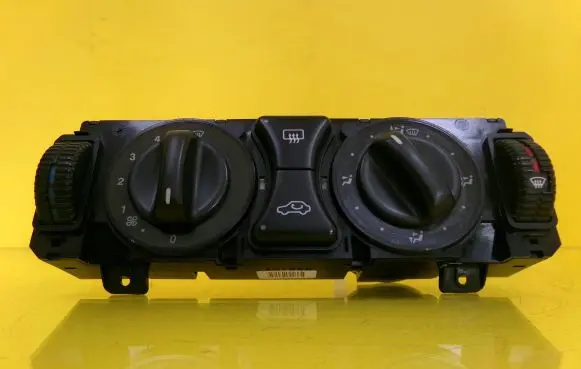 Mercedes-Benz E W210 Climate control unit 2108300185