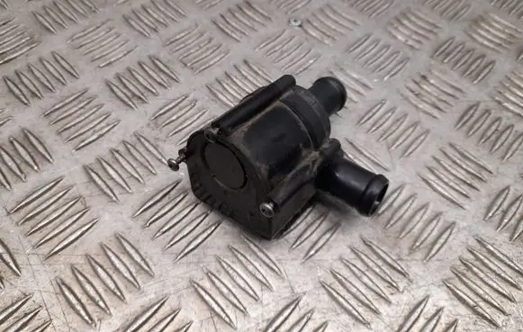 Audi Q7 4M Electric auxiliary coolant/water pump 06H121601P