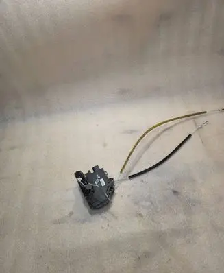 Audi A6 S6 C5 4B Rear door lock 4B0839015G