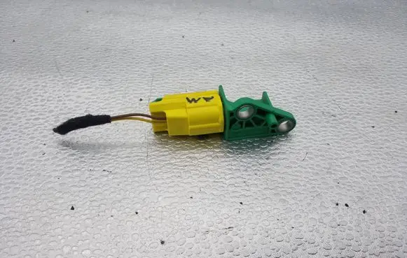 Audi Q7 4L Airbag deployment crash/impact sensor 1K0909606C 5WK43544