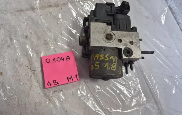 Volkswagen PASSAT B5 ABS Pump 8E0614111B 0265216559 0273004281