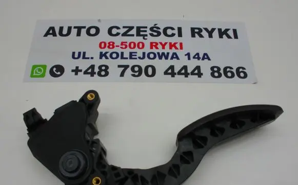 Renault Fluence Accelerator throttle pedal 180100024R