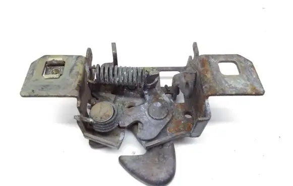 Engine bonnet/hood lock/catch