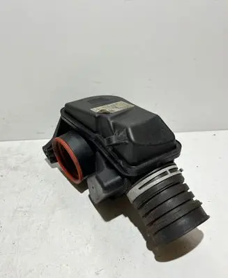 Mercedes-Benz E W211 Intake resonator A2710900804