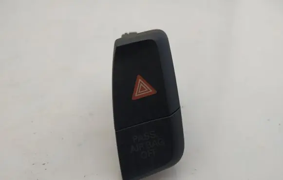 Audi A4 S4 B8 8K Hazard light switch 8K2941509A