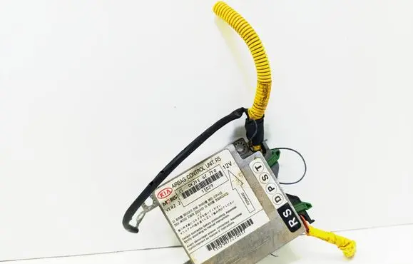 KIA Carens I Airbag control unit/module 0K2FE677F0