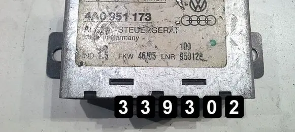Audi A8 S8 D2 4D Engine control unit/module 4a0951173