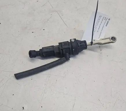 Chrysler Sebring (JS) Clutch master cylinder 