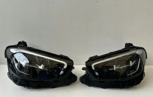 Mercedes-Benz E W213 Headlights/headlamps set 2139067509