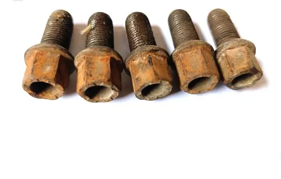 Nuts/bolts