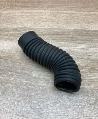 BMW 5 E39 Air intake duct part 1744378