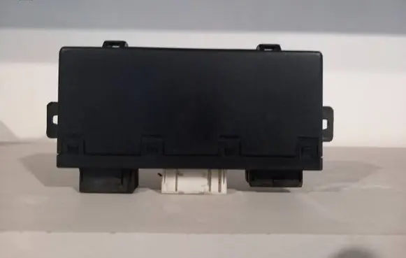 BMW 5 E39 Comfort/convenience module 689667 00079525 613569042559
