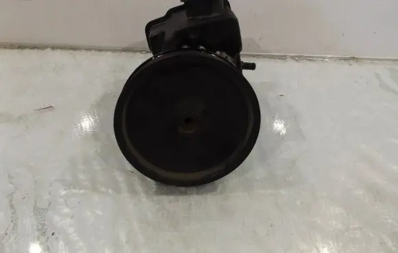 Mercedes-Benz C W204 Power steering pump