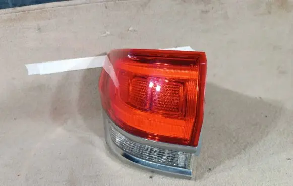 Jeep Grand Cherokee Rear/tail lights P68110017AC