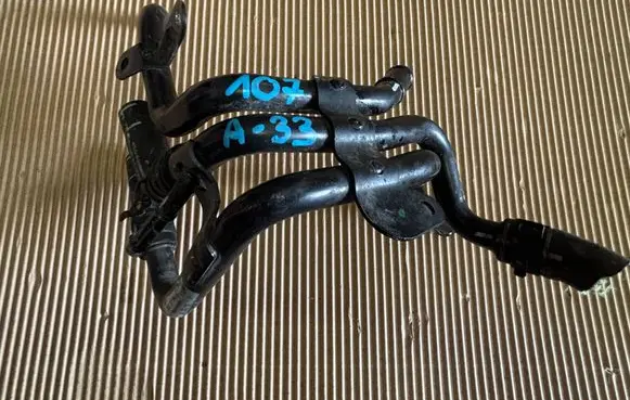 Skoda Octavia Mk3 (5E) Engine coolant pipe/hose 04L121064AD
