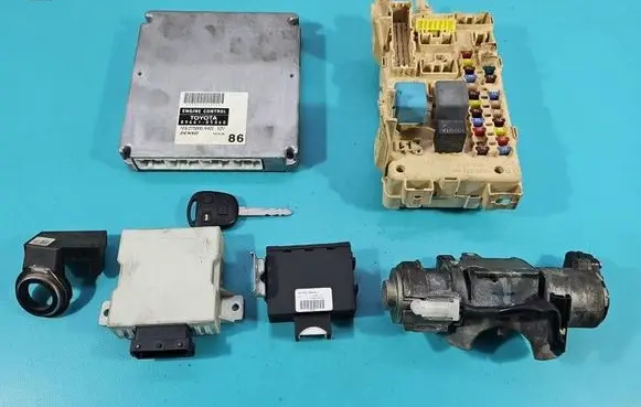 Toyota Avensis T250 Engine control unit/module ECU 8966105860 IMPRK1550101