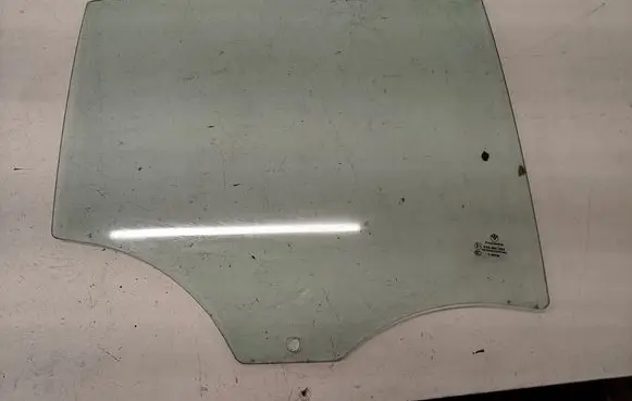 BMW 3 E90 E91 Rear door window glass 43R001582