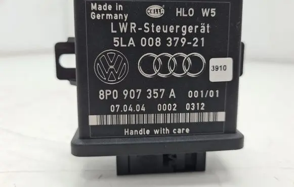 Audi A3 S3 8P Light module LCM 8P0907357A