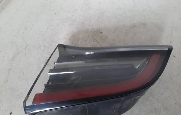 Tesla Model Y Tailgate rear/tail lights 150208900B