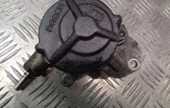 Renault Master II Vacuum pump