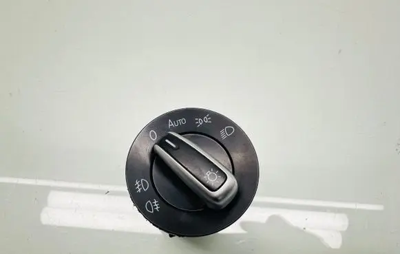 Volkswagen Touran II Light switch AUT0D0