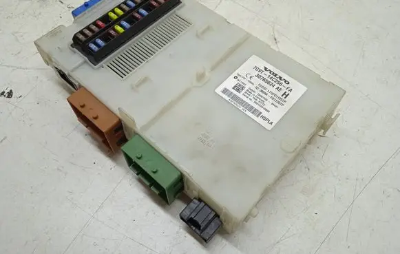 Volvo V70 Comfort/convenience module 30765624