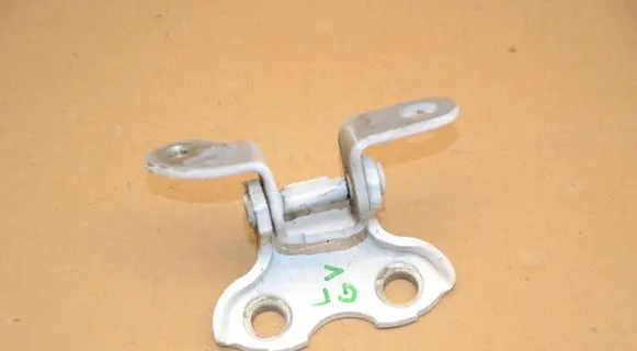Rear door upper hinge