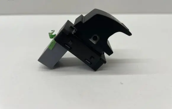 Volkswagen Golf V Electric window control switch 7L6959855B