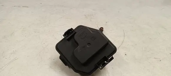 Porsche Macan (95C) Fuse module 85e937124a 85e937132 85c937124a