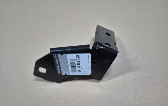 Renault Clio IV Fender mounting bracket 641815839R