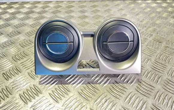 Alfa Romeo Mito Dash center air vent grill 156080689 226670