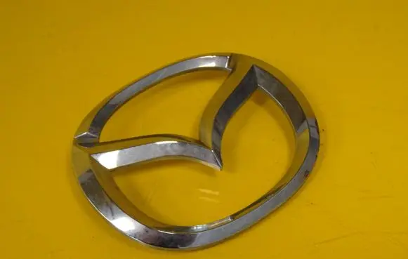 Mazda 626 Manufacturer badge logo/emblem G14T51730