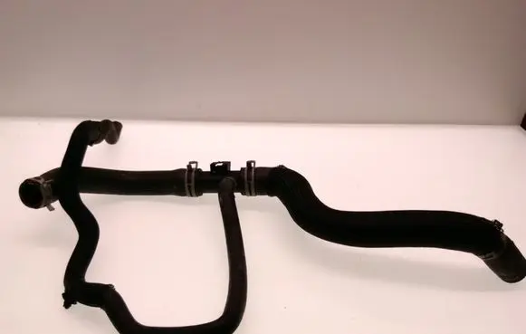Nissan Qashqai Engine coolant pipe/hose