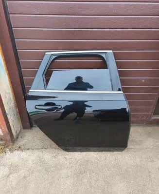 Volvo S90, V90 Rear door 