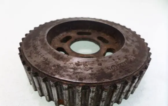 Volkswagen Golf IV Fuel pump gear (pulley) 038130111A