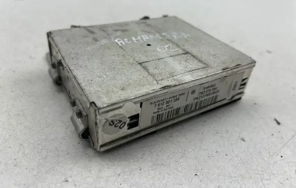 Seat Alhambra (Mk1) GPS navigation control unit/module 7612001334 7M3919894 VWZ1Z7A0319633