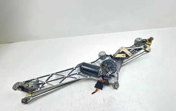 Mercedes-Benz S W220 Front wiper linkage and motor 0390241435 058011115