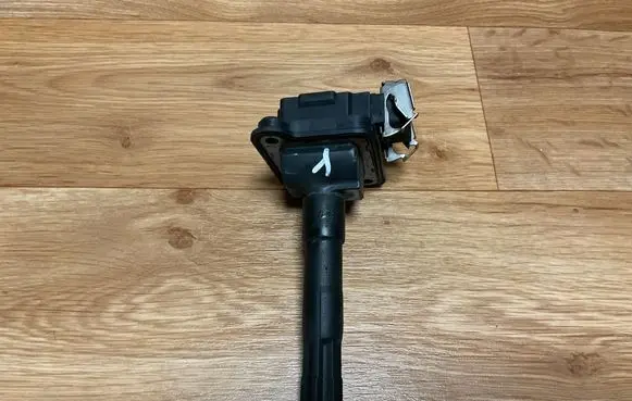 Volkswagen PASSAT B5 High voltage ignition coil 058905105 0040100013